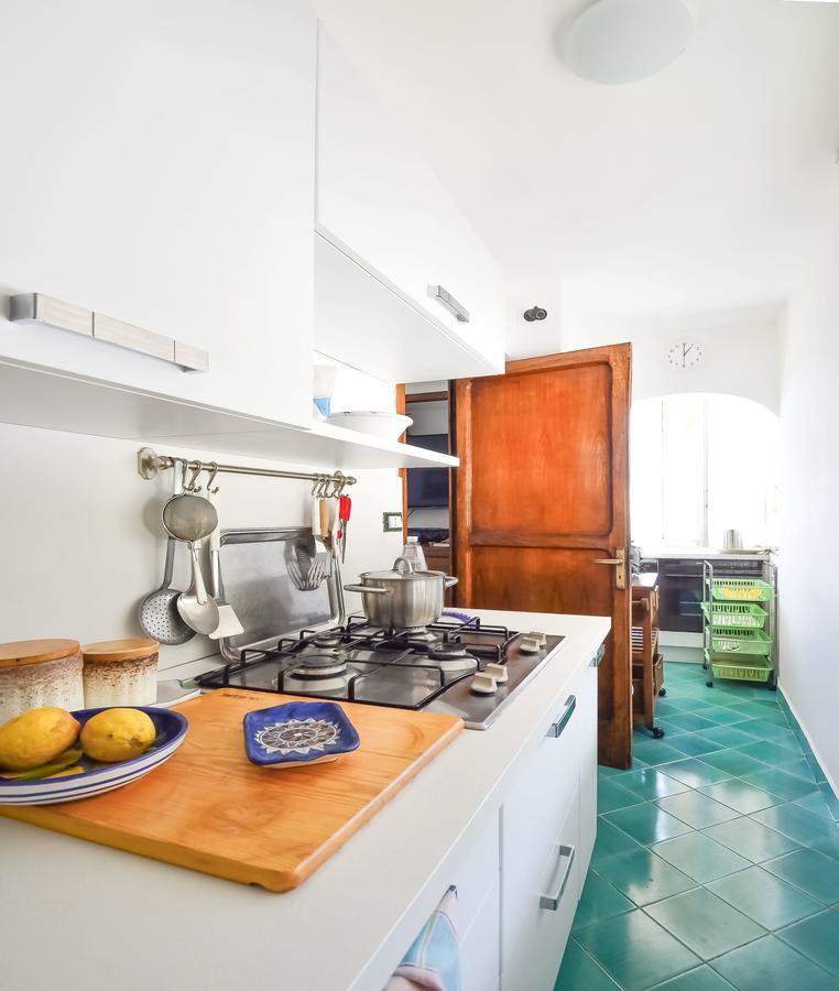 Amore Rentals - Casa Raffi Positano Luaran gambar